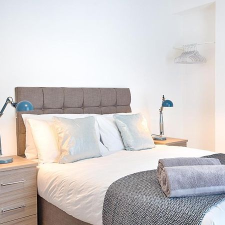 Large Green Garden, 4 Bedrooms, Sleeps 8 Swansea Exterior photo