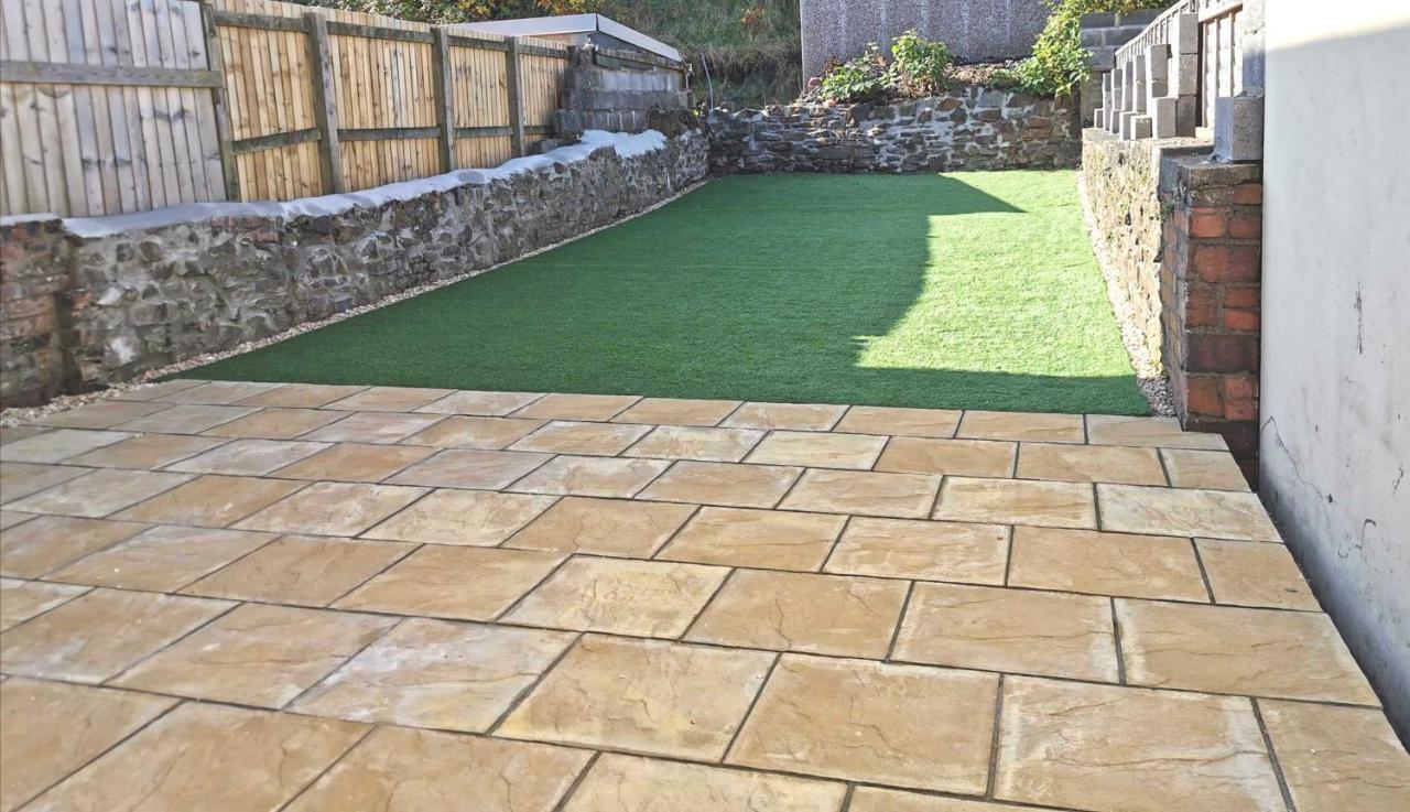Large Green Garden, 4 Bedrooms, Sleeps 8 Swansea Exterior photo