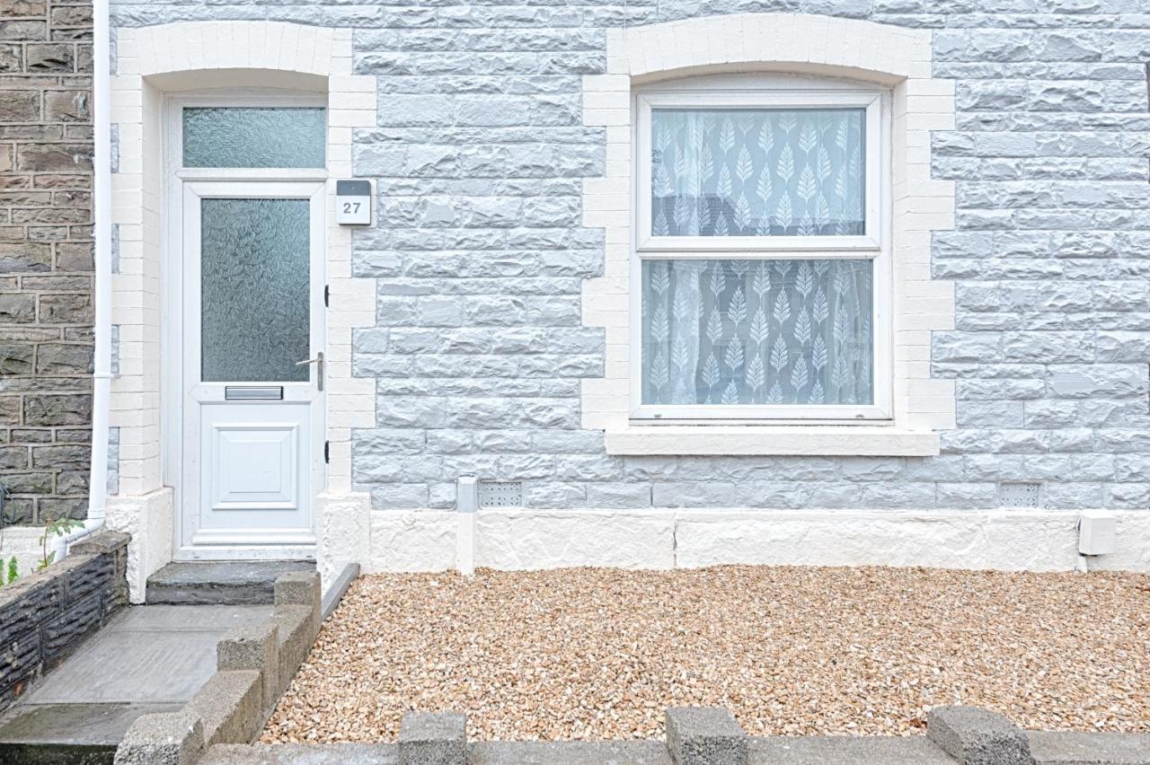 Large Green Garden, 4 Bedrooms, Sleeps 8 Swansea Exterior photo